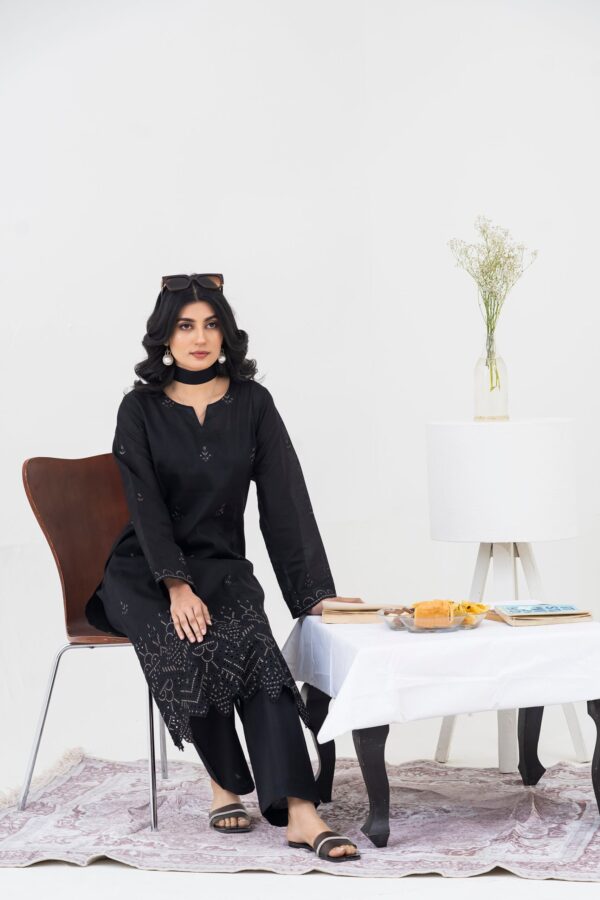 2PC LAWN EMBROIDERED SUIT BY CHICKENKARI - C-BLACK - Image 3