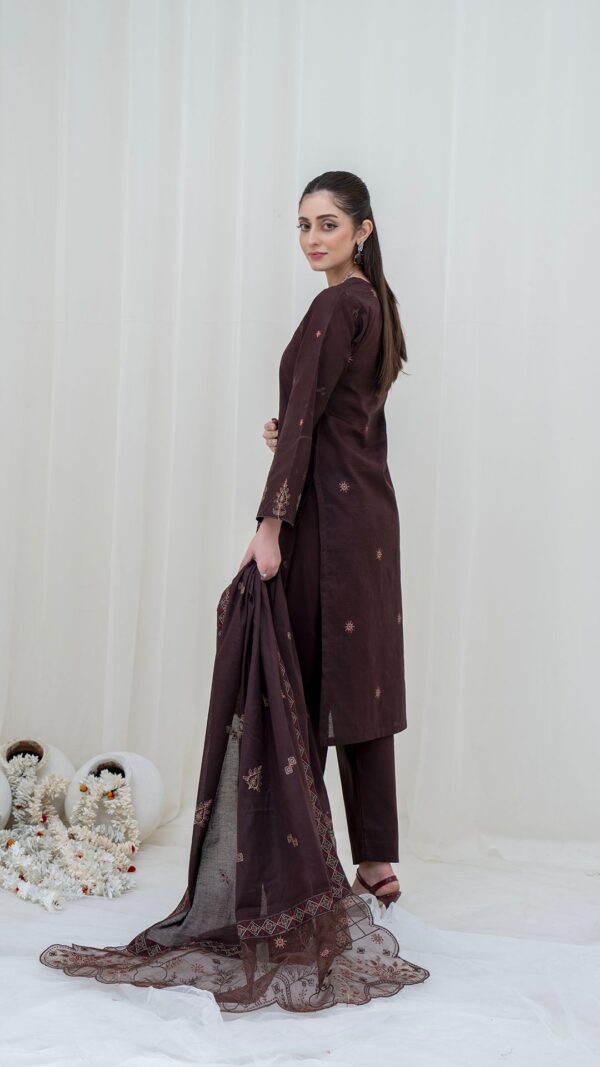 3PC LAWN EMBROIDERED SUIT WITH VOILE EMBROIDERED DUPATTA BY NAZAKAT - Image 3
