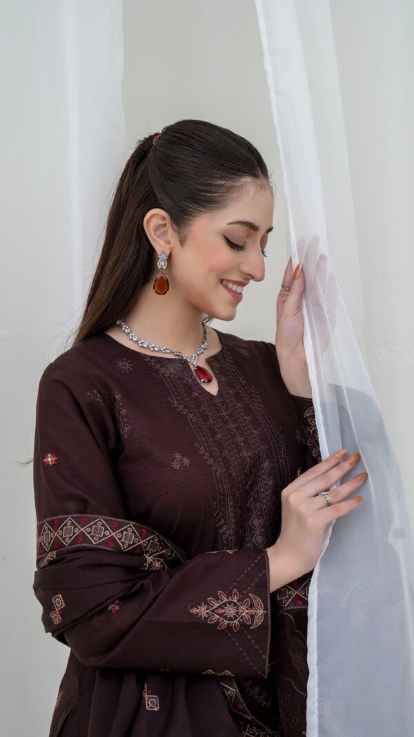 3PC LAWN EMBROIDERED SUIT WITH VOILE EMBROIDERED DUPATTA BY NAZAKAT - Image 2