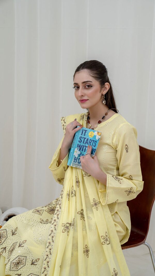 3PC LAWN EMBROIDERED SUIT WITH VOILE EMBROIDERED DUPATTA BY NAZAKAT - Image 2