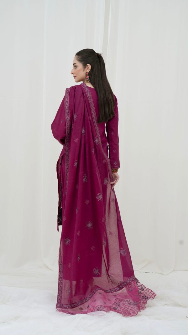 3PC LAWN EMBROIDERED SUIT WITH VOILE EMBROIDERED DUPATTA BY NAZAKAT - Image 2